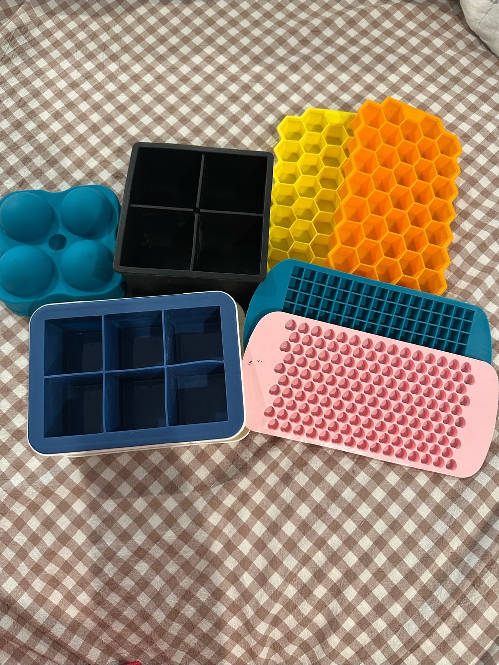Silicone Ice Cube and Mold Set - Multicolor